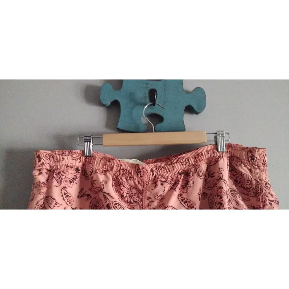 Tommy Bahama Relax Swim Trunks Mens XL Pink Paisley Tropical Resort Summer Vacay